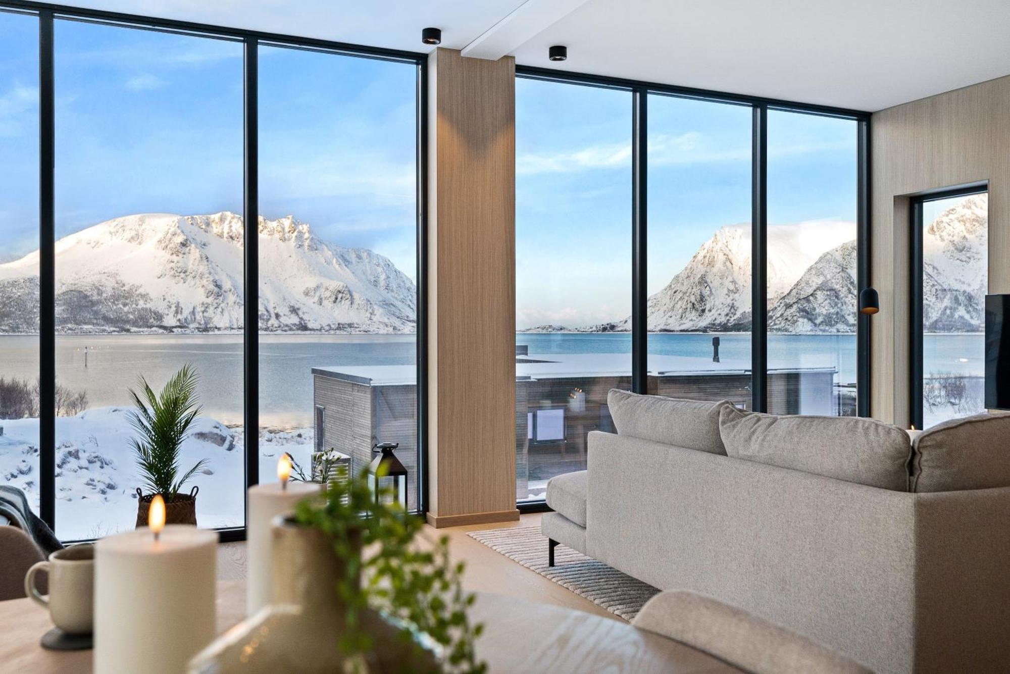 Nydelig Hytte I Unike Lofoten I Naerheten Av Henningsvaer! Lyngvaeret Luaran gambar